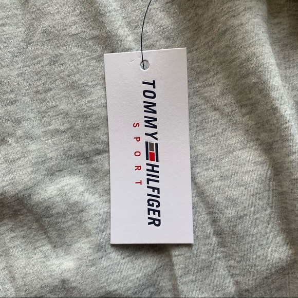 NWT Tommy Hilfiger workout top - Picture 3 of 4